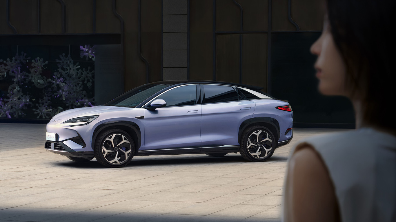 গুণ BYD গান প্লাস কারখানা